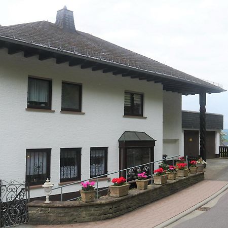 Vulkaneifel-Ferienwohnungen Am Felsenpfad Gerolstein Exterior foto